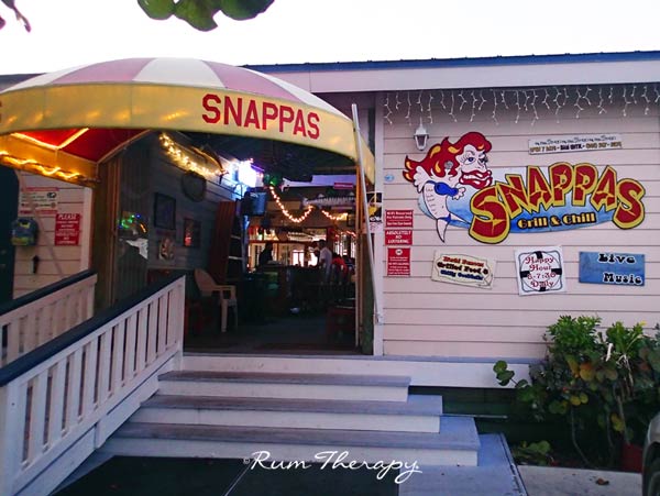 Snappas pier dining on the harbour