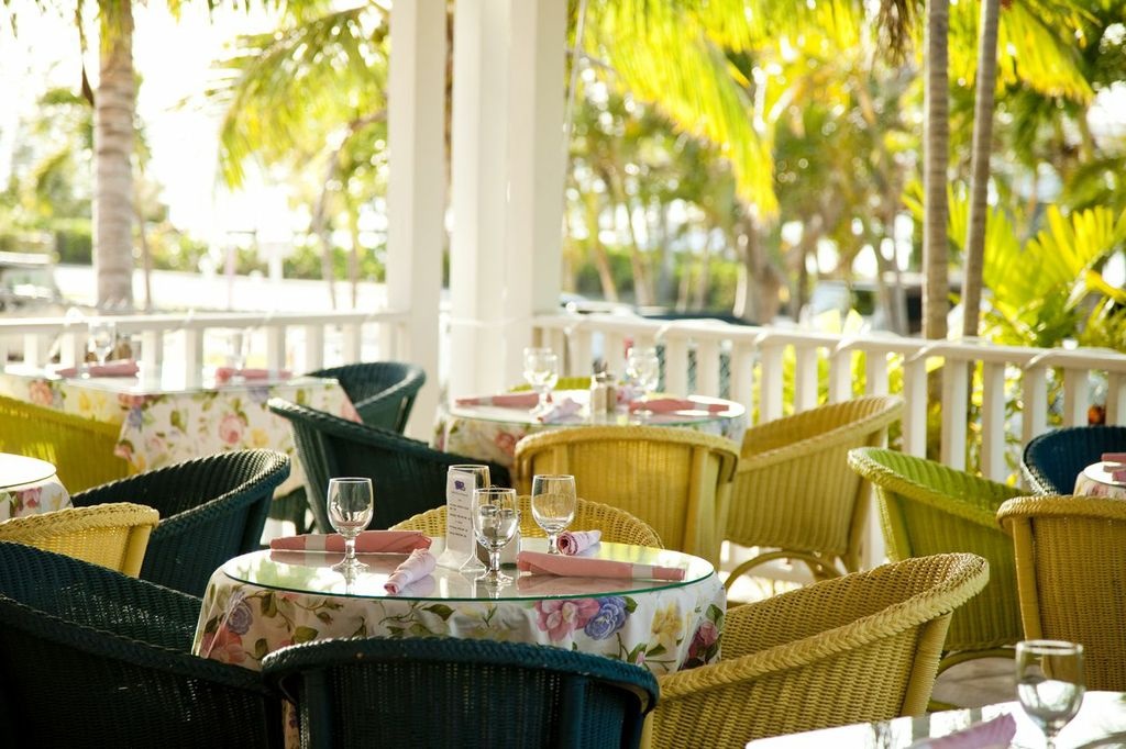 Veranda dining at Wally's