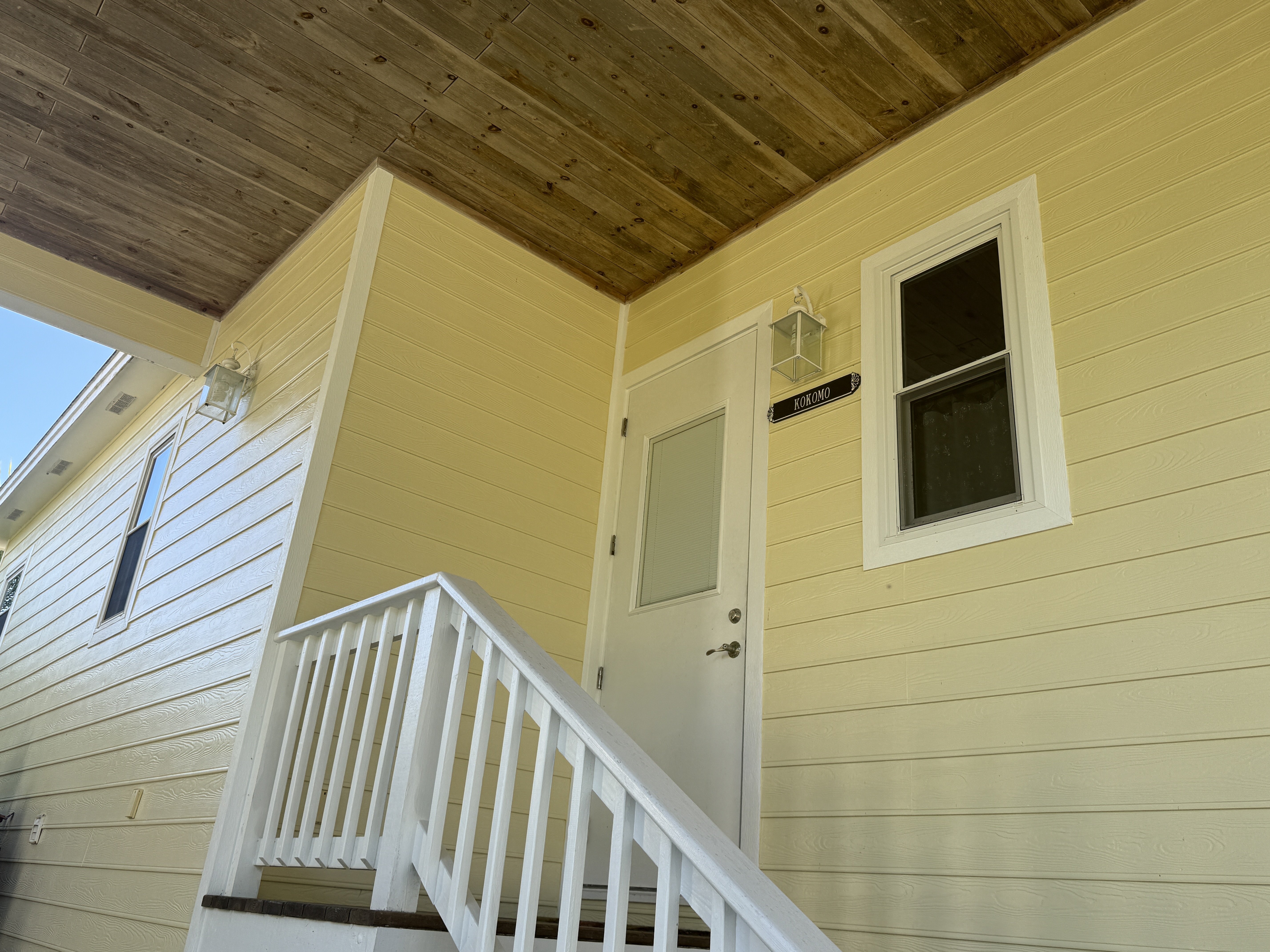 Kokomo cottage street facing entrance