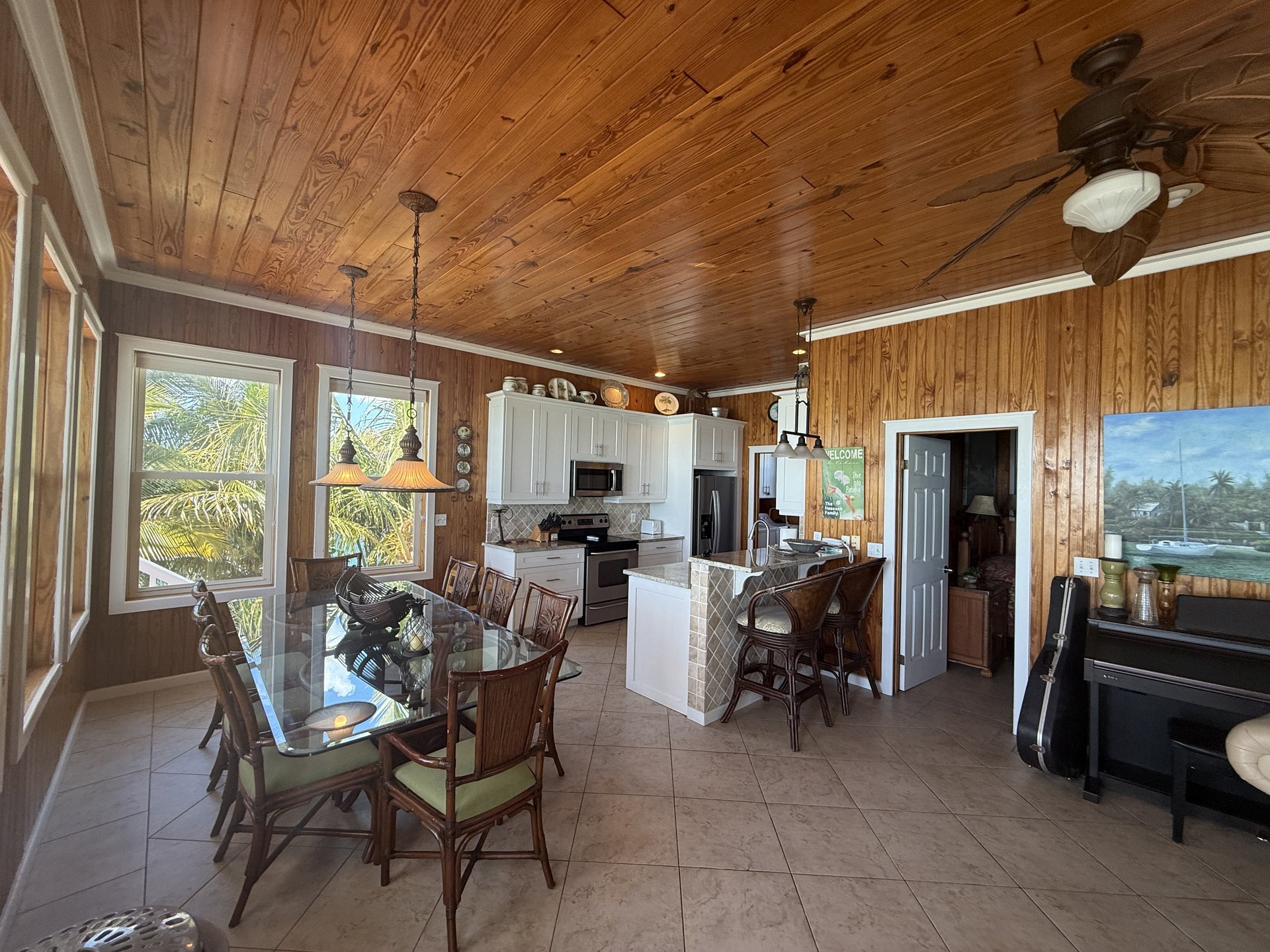 Spacious great room for family meals and gatherings