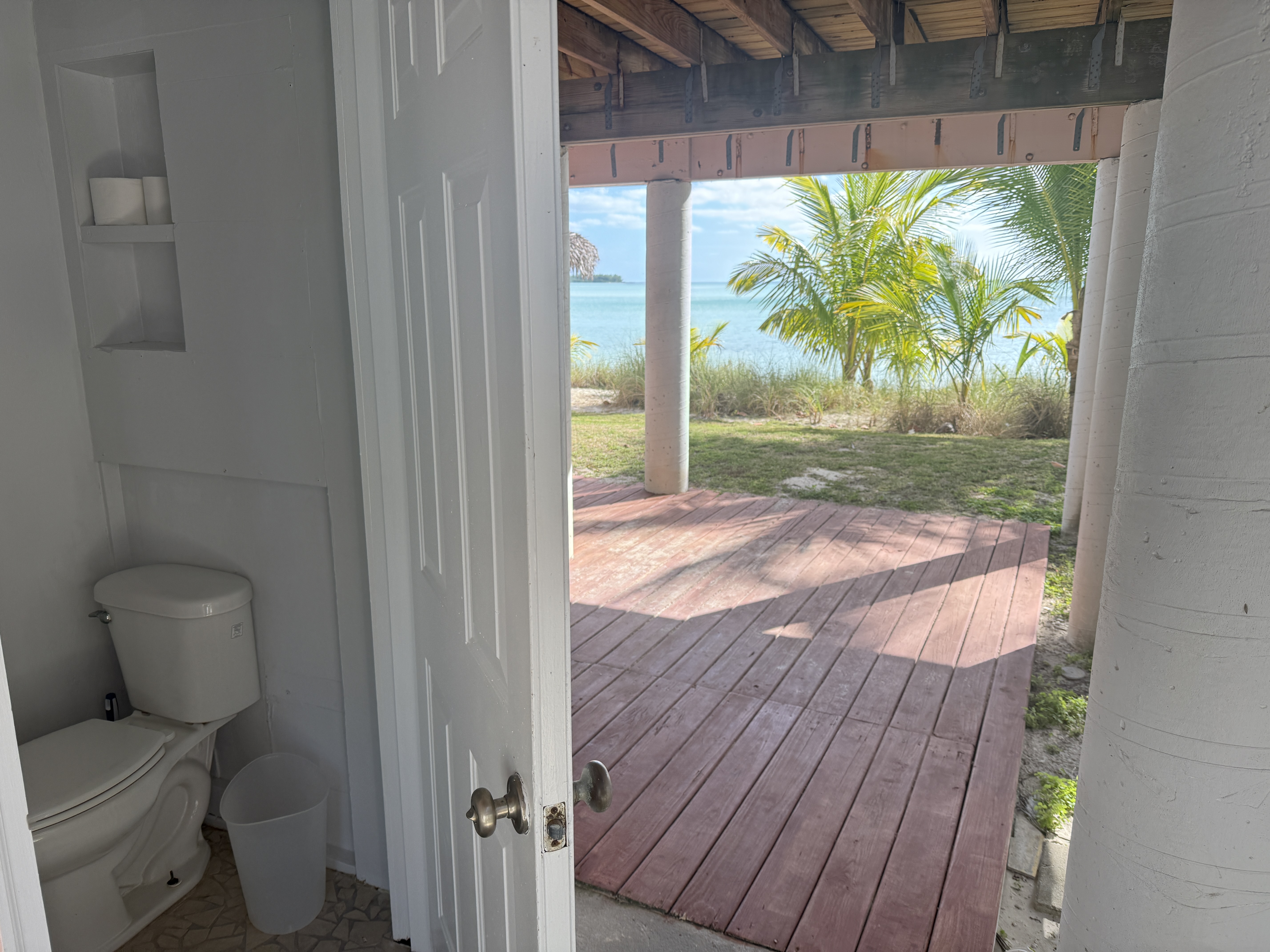 Bathroom on the beach level for your convenience