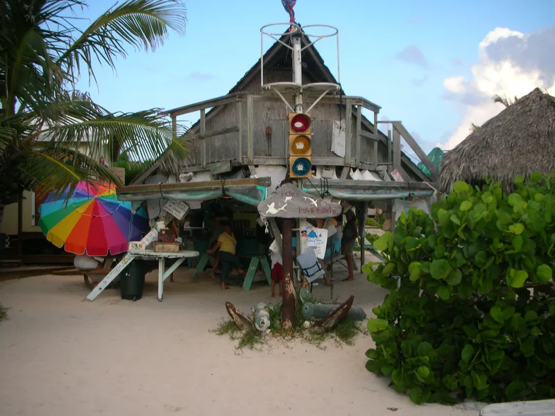 Pete's Pub in Little Harbour