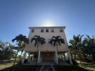 Street side of Abaco Palms